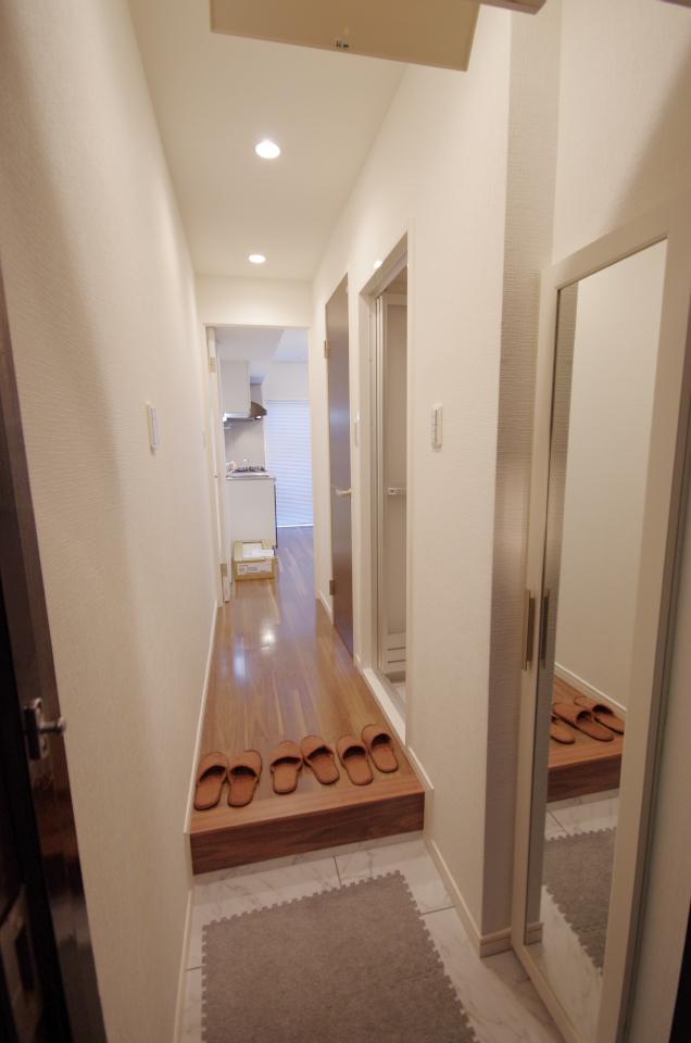 Entrance. GS Heim Okura Soshigaya Entrance