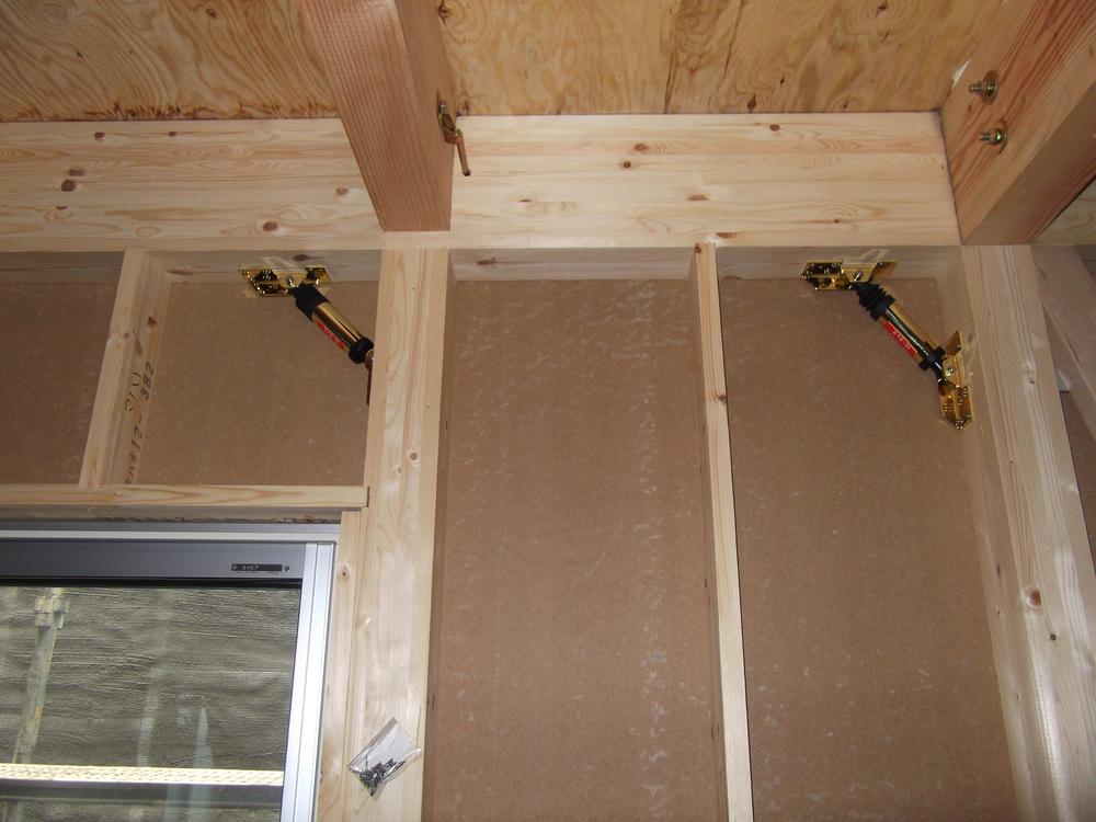 Construction ・ Construction method ・ specification. panel, Damping construction of earthquake-resistant and damper use by brace