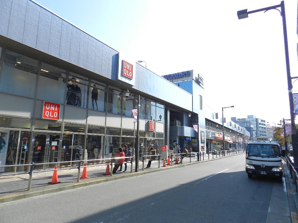 Other Environmental Photo. 700m to Broad Square Sengawa