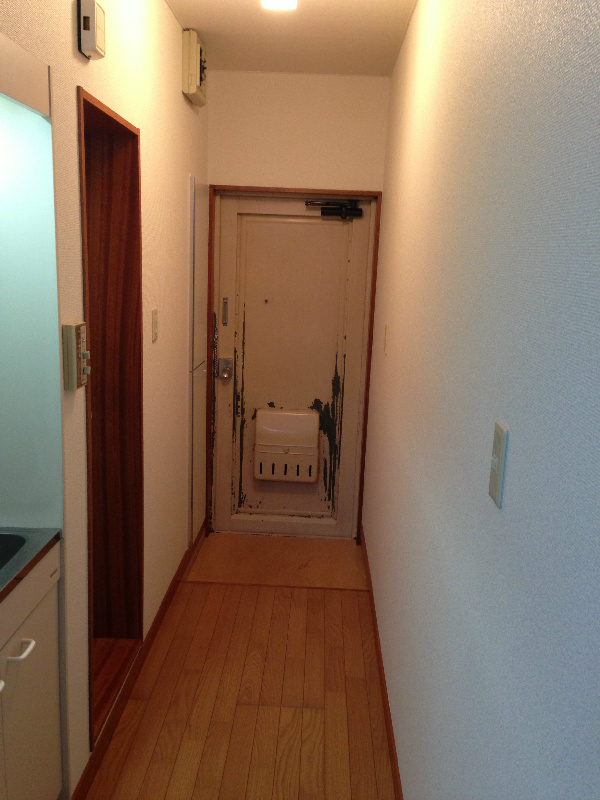 Entrance.  ☆ Corridor ☆ 