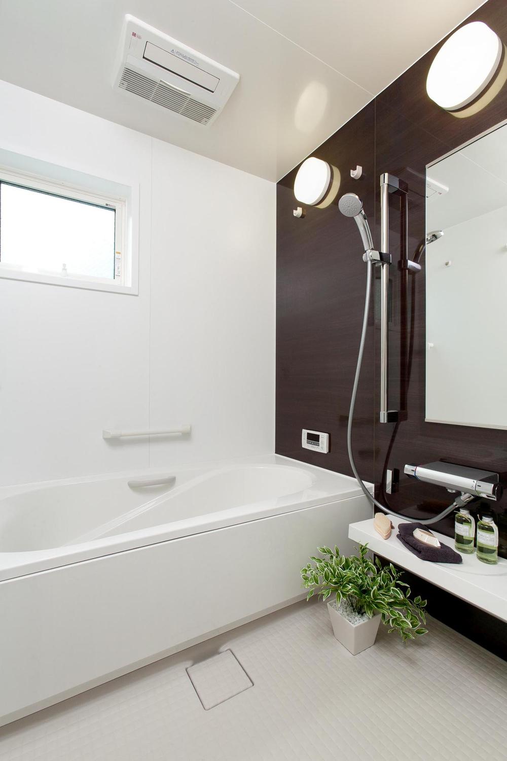 Bathroom. For heart also fun moments of relaxation also body-free, Simple and pure, The space also deepened the peace far offers.  Indoor (July 2013) Shooting