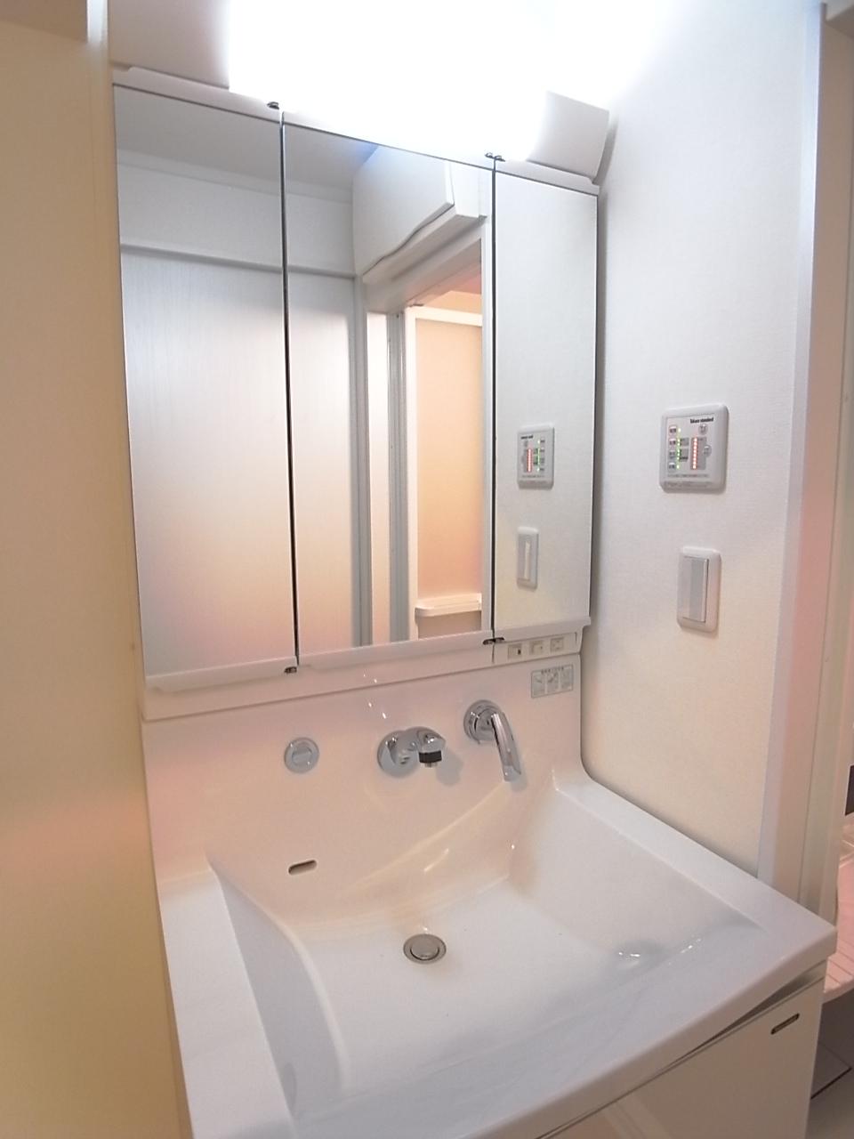 Same specifications photos (Other introspection)