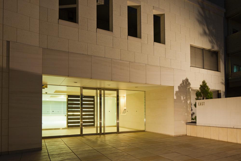 Entrance. Building E Entrance (March 2012) shooting