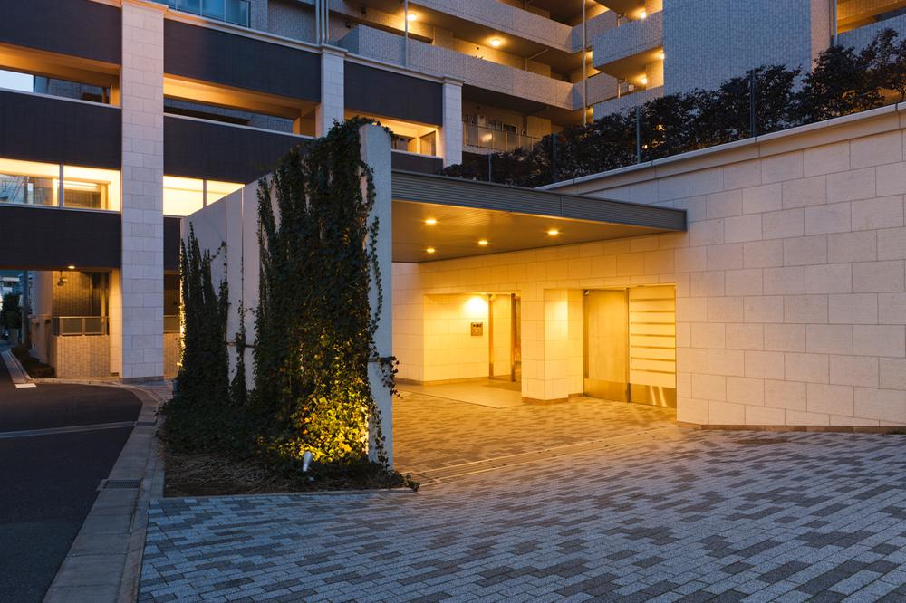 Entrance. W Building Entrance (March 2012) shooting