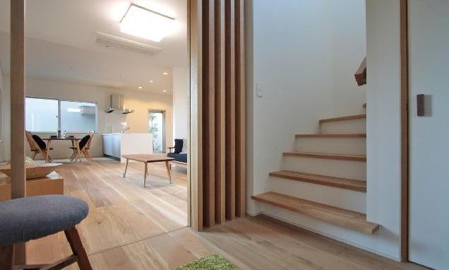 Non-living room. Local (11 May 2013) Shooting