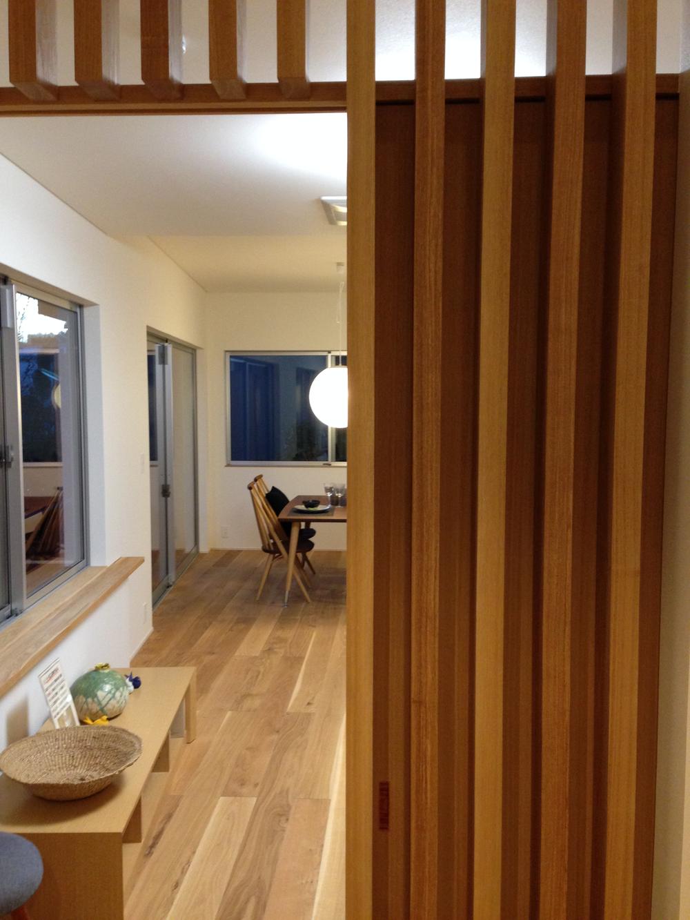 Entrance. Entrance (December 2013) Shooting