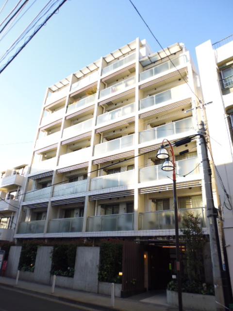 Local appearance photo. Local (11 May 2013) shooting "Okusawa" station 1 minute walk, And enjoys the "Jiyugaoka" station 7-minute walk.