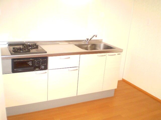 Kitchen. ■ Spacious kitchen space