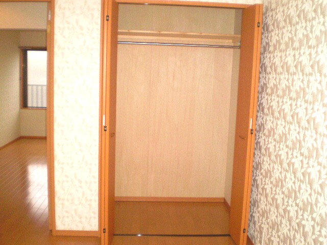 Receipt. ■ Storage space of enhancement