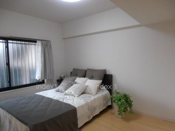 Non-living room. Entrance next to ・ 6.1 Pledge of Western-style