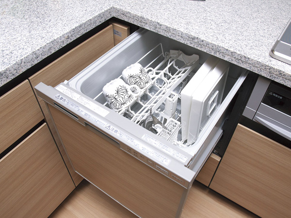 Kitchen.  [Dishwasher] Troublesome washing is, Easy with a single switch. It is easy to clean up because it about 5 servings (tableware 40 points) cleaning at once.