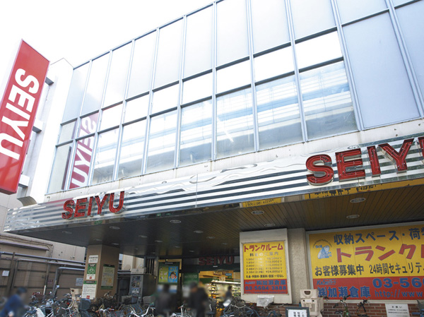 Surrounding environment. Seiyu Komazawa store (3-minute walk, About 230m)