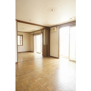 Living and room. LD17.4 Pledge ・ Also can you be sift through the partition