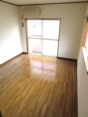 Living and room. It is a two-sided lighting of the corner room