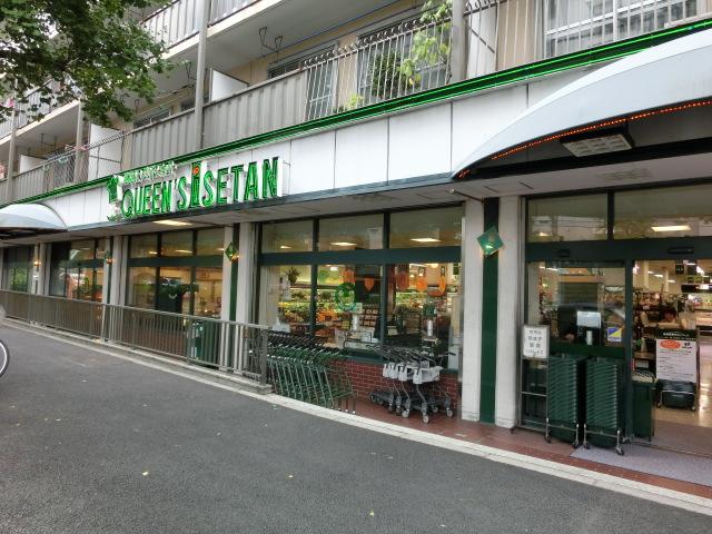 Other. Queens Isetan