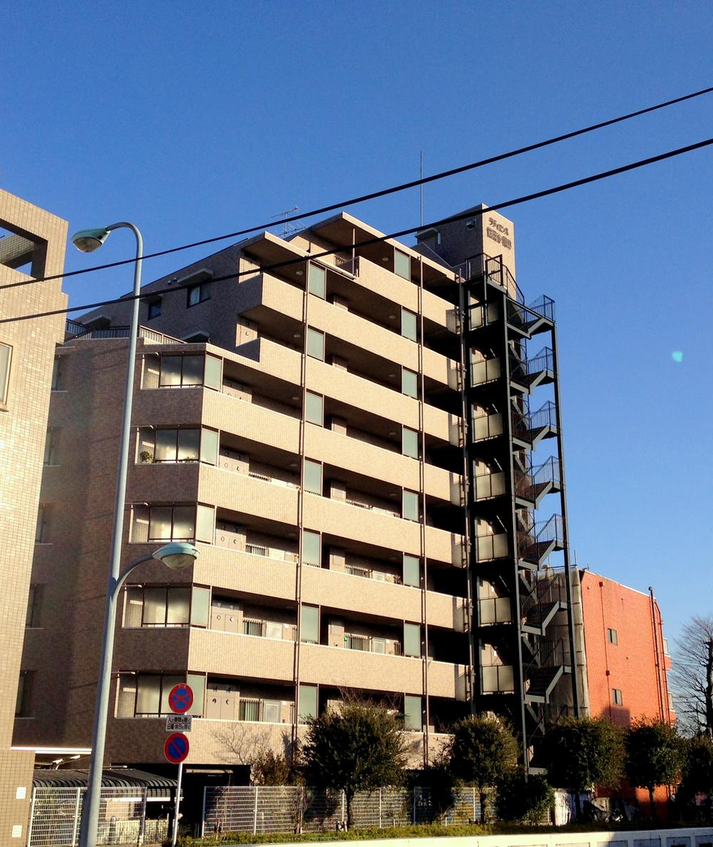 Local appearance photo. Local (02 May 2013) Shooting