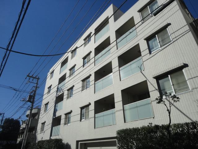 Local appearance photo. Local (12 May 2013) Shooting