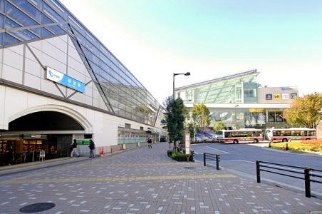 station. It was reborn in the very beautiful station in front of the station redevelopment!