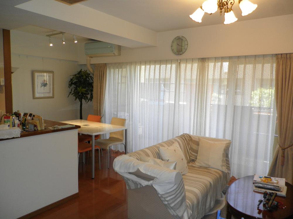 Living. Indoor (12 May 2013) Shooting