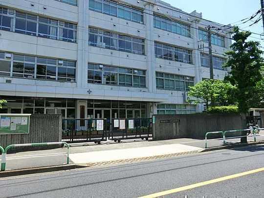 Junior high school. 750m to Funabashi hope junior high school