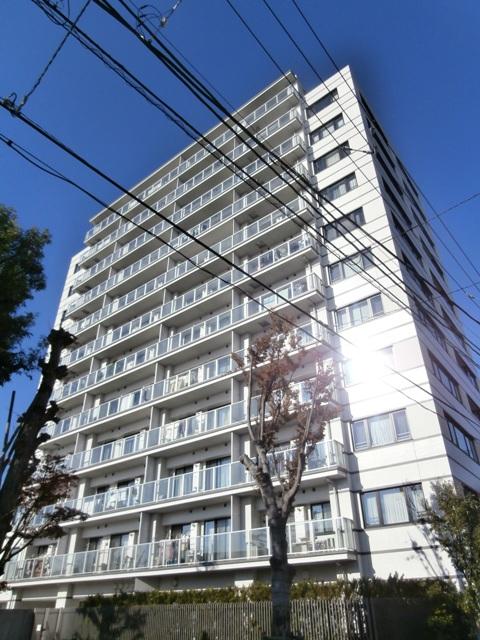 Local appearance photo. Local (12 May 2013) Shooting