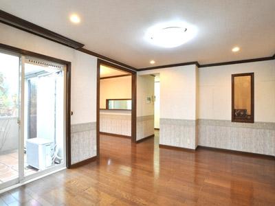 Living. Indoor (11 May 2013) Shooting