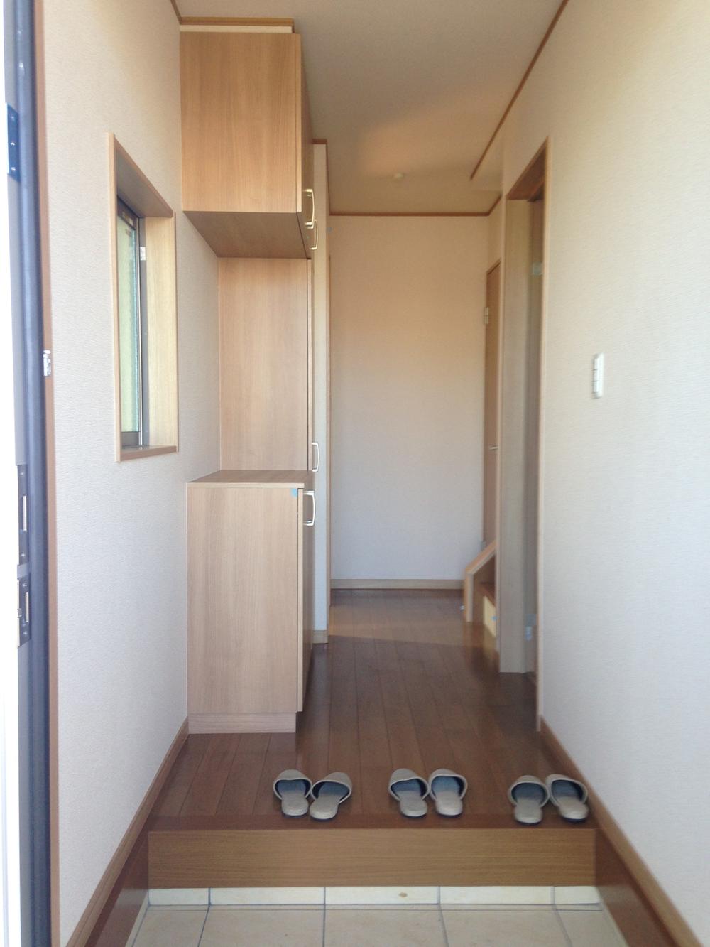 Entrance. Local (12 May 2013) Shooting