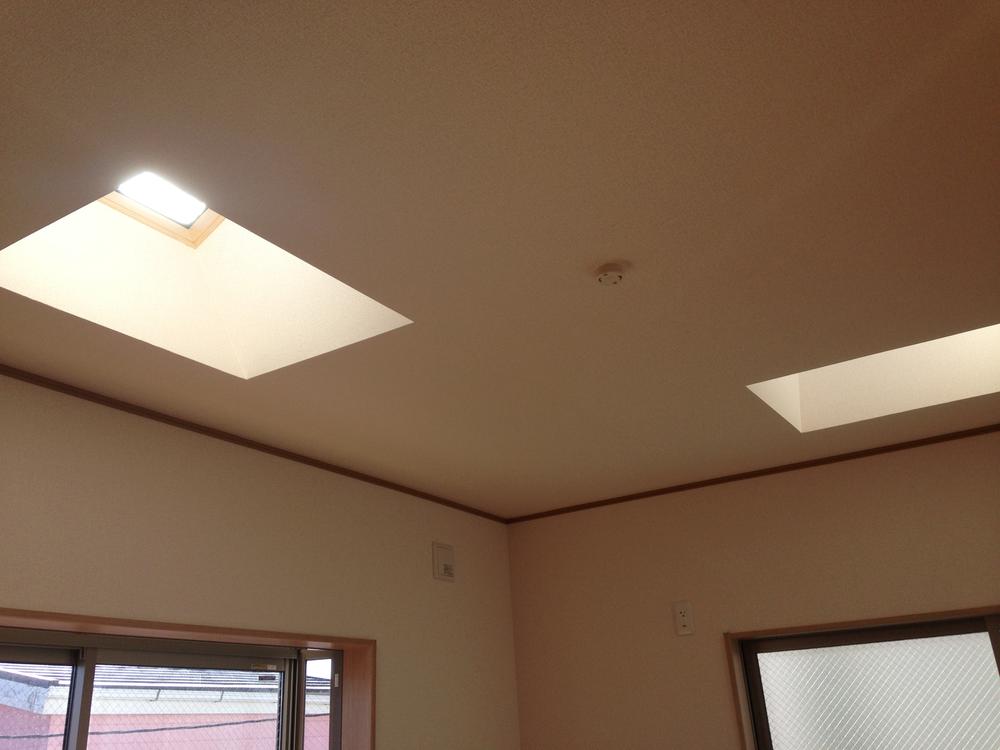 Non-living room. Indoor (12 May 2013) Shooting