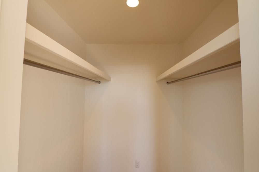 Receipt. Walk-in ・ closet