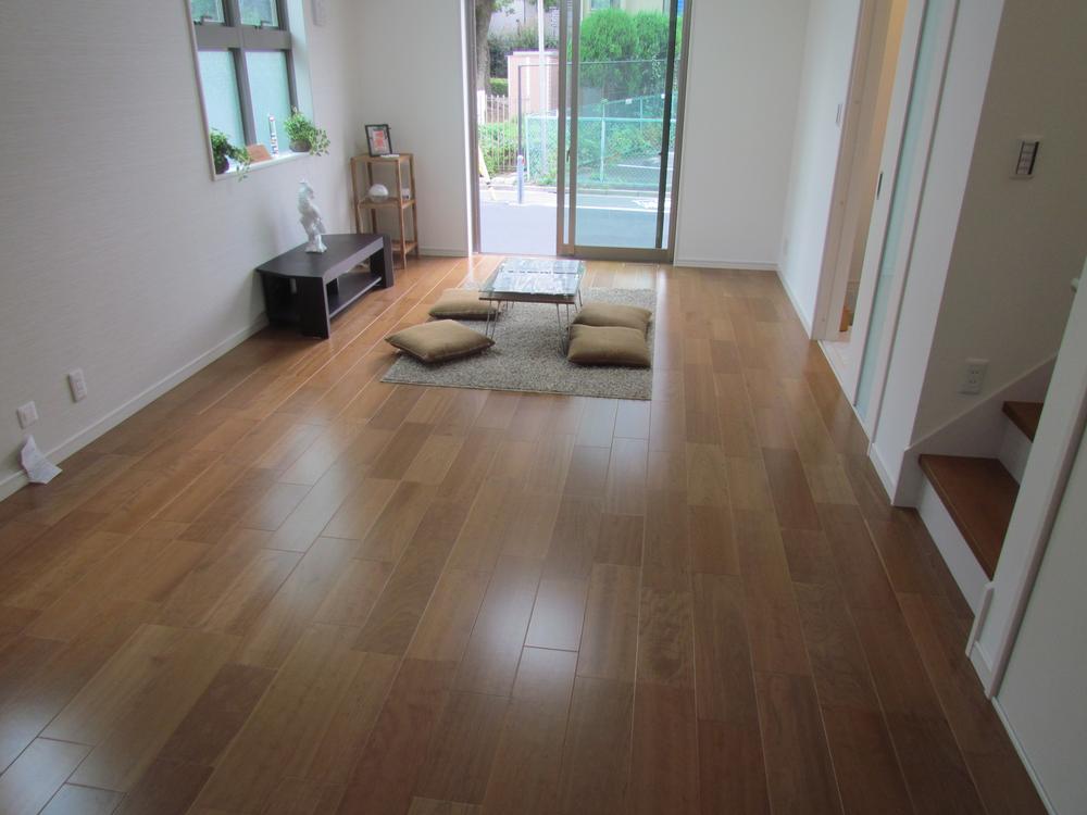 Living. Indoor (12 May 2013) Shooting