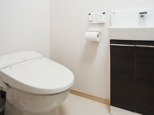 Bathing-wash room.  [Tankless shower toilet with hand washing counter] So that you always clean and comfortable to use, The toilet seat has adopted a tankless shower toilet with heating function.