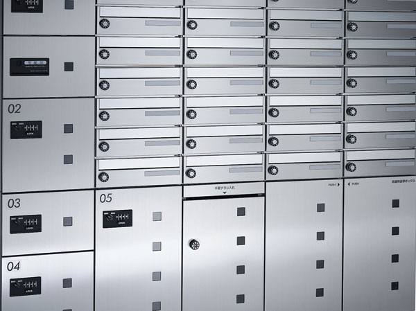 Common utility.  [Empty home locker] Established a safe empty home locker even when absent from the common areas. You can receive a home delivery products at any time 24 hours. (Same specifications)