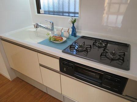 Kitchen. ~ Already the new interior renovation ~  With window ・ All-in-one water purifier with system Kitchen