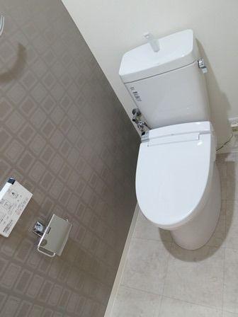 Toilet. ~ Already the new interior renovation ~  Washlet with function