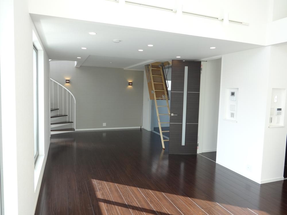 Living. Indoor (10 May 2013) Shooting