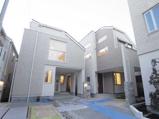 Local appearance photo