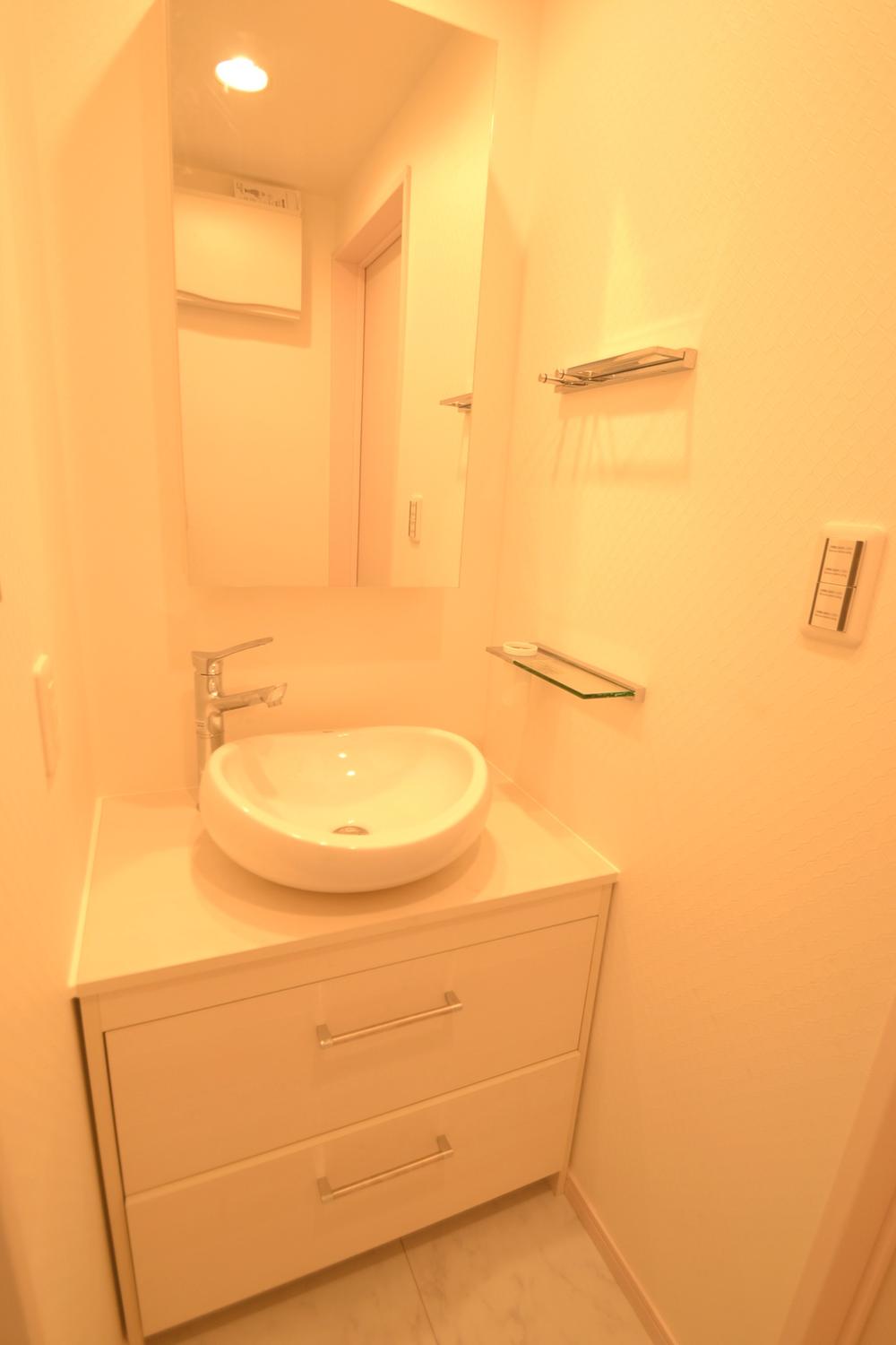 Same specifications photos (Other introspection)