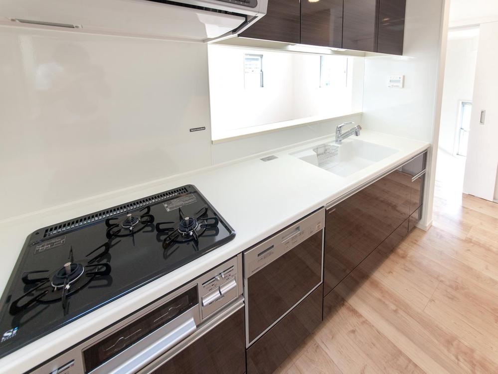 Same specifications photo (kitchen). Same specifications