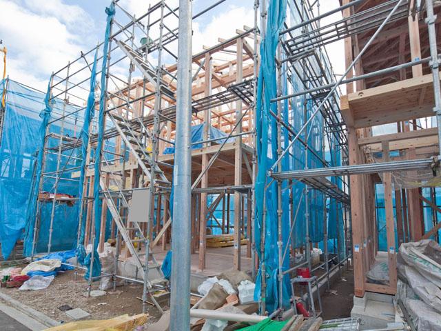 Local appearance photo. Local (11 May 2013) Shooting