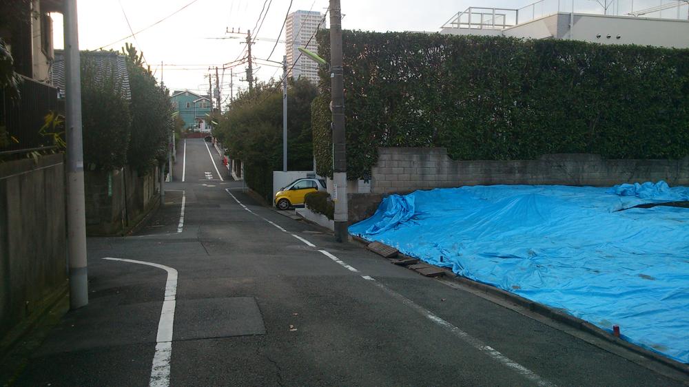 Local photos, including front road. Local (11 May 2013) Shooting