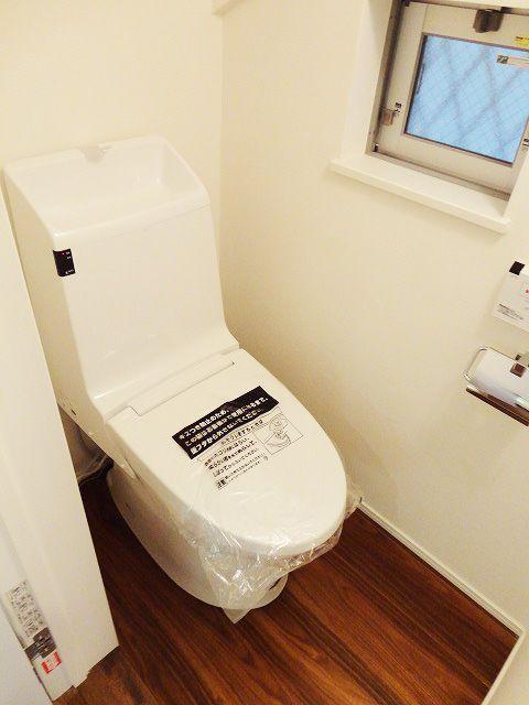 Toilet. Example of construction