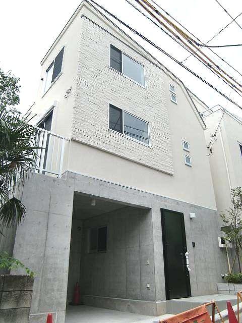 Local appearance photo. Example of construction