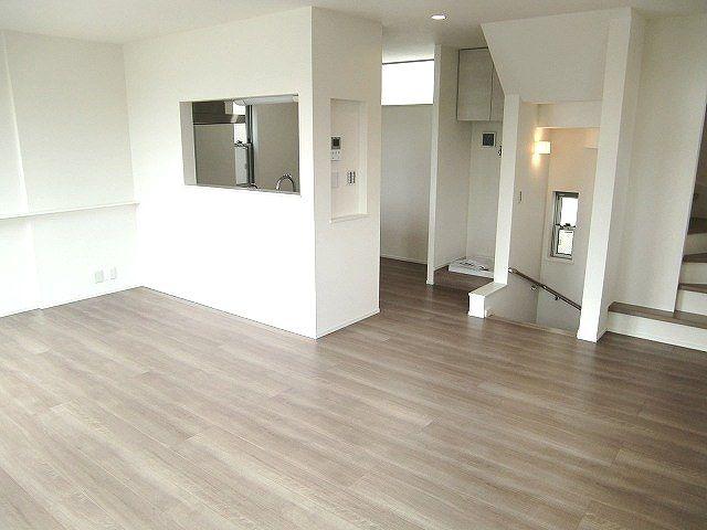 Living. Example of construction