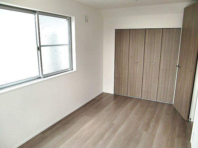 Non-living room. Example of construction