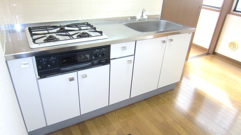 Other. 3-neck gas stove system Kitchen!