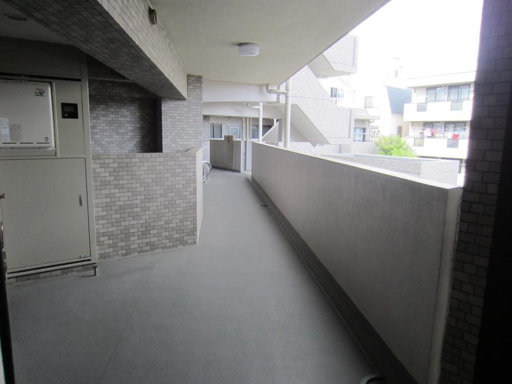 Other common areas. Shared hallway with a clean sense of well-cleaning (October 2013 shooting)