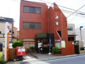 post office. Since there is also a post office in 560m bus street to Setagaya Kitakarasuyama 8-chome post office, Is high convenience.
