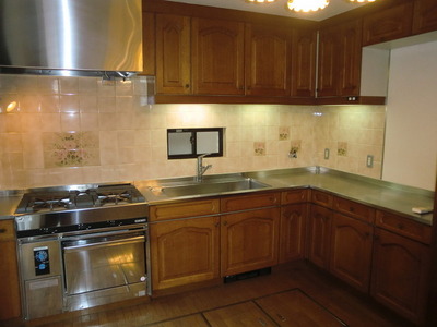 Kitchen. Gas stove 3-neck Installed ・ System kitchen