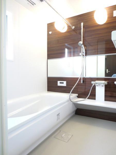 Bathroom. (bathroom)