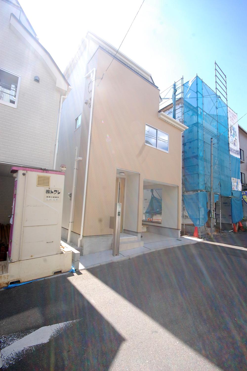 Local appearance photo